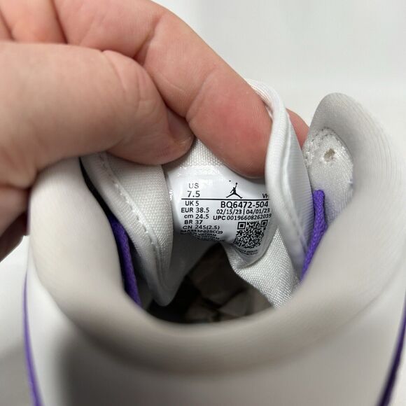 Nike Shoes Air Jordan 1 Mid Retro WMNS “Action Grape” 2024 - Picture 6 of 6